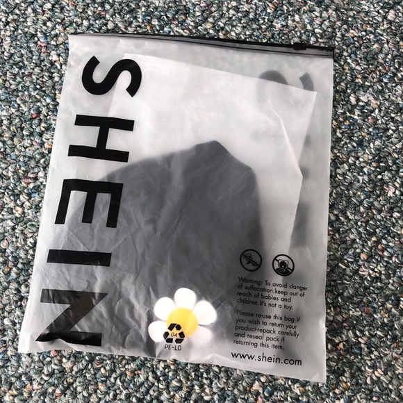 Summer SHEIN Daisy Crop Top - Picture 3 of 6